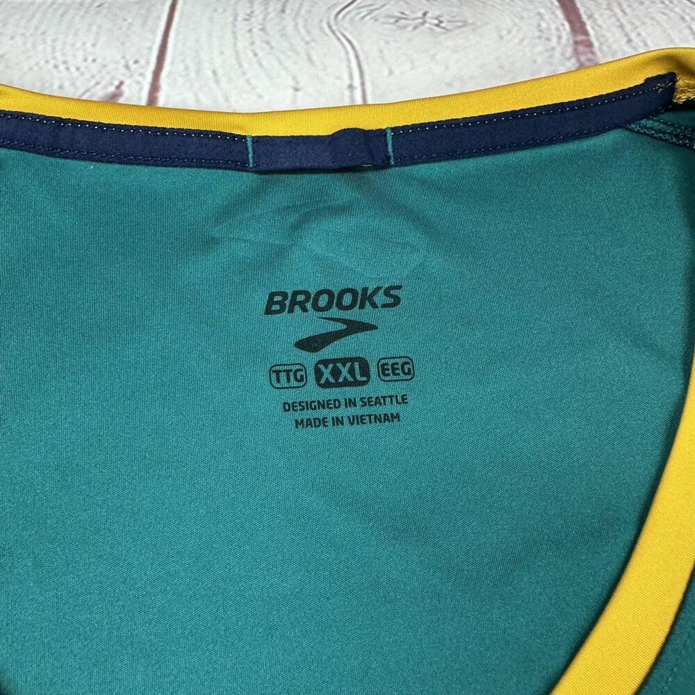 Brooks Running Shirt Mens XXL Green Yellow Singlet Tank Mesh Racing 211220 - Picture 4 of 11
